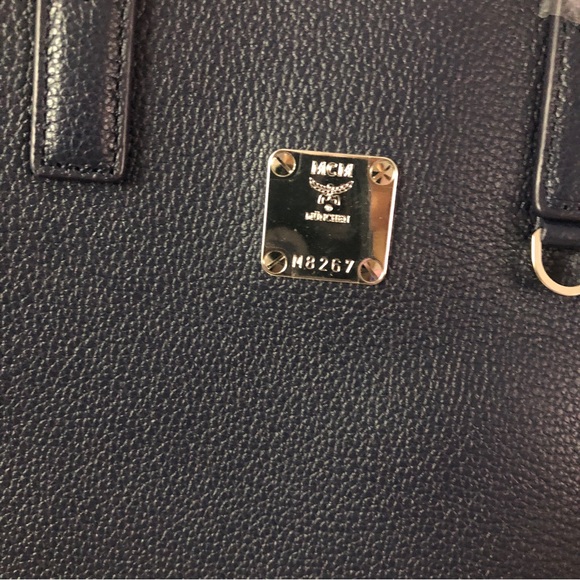 $750 MCM Aren Navy Leather Camouflage Print Tote Bag - Picture 6 of 9